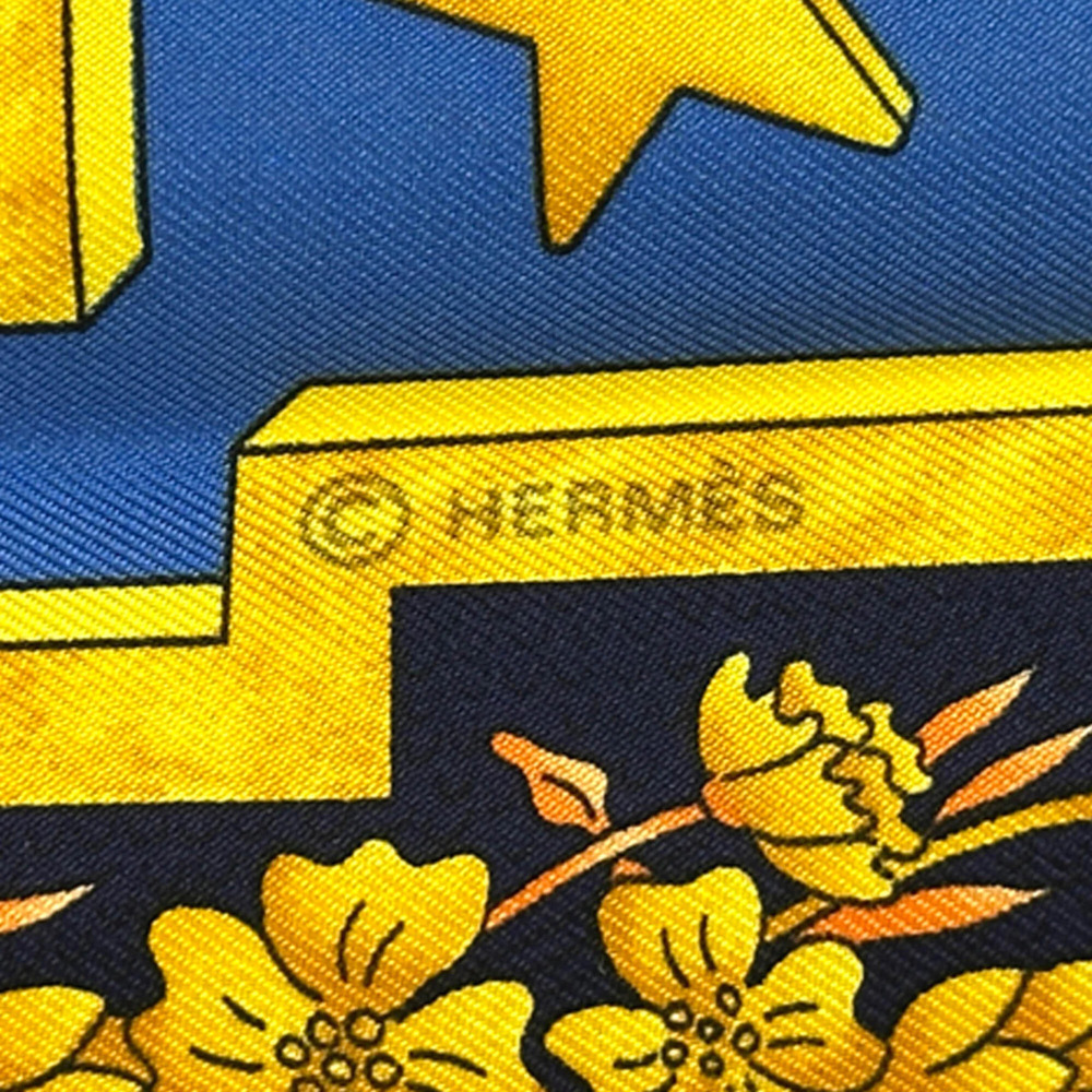 HERMES Blue Silk Scarf - Picture 4 of 5